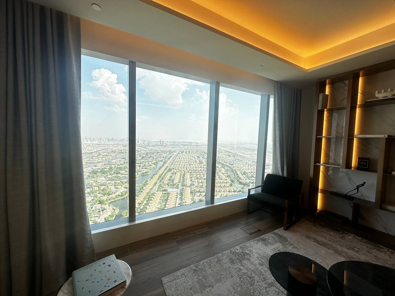 2-bedroom-flat-luxury-for-sale-in-dubai-jlt-so-uptown